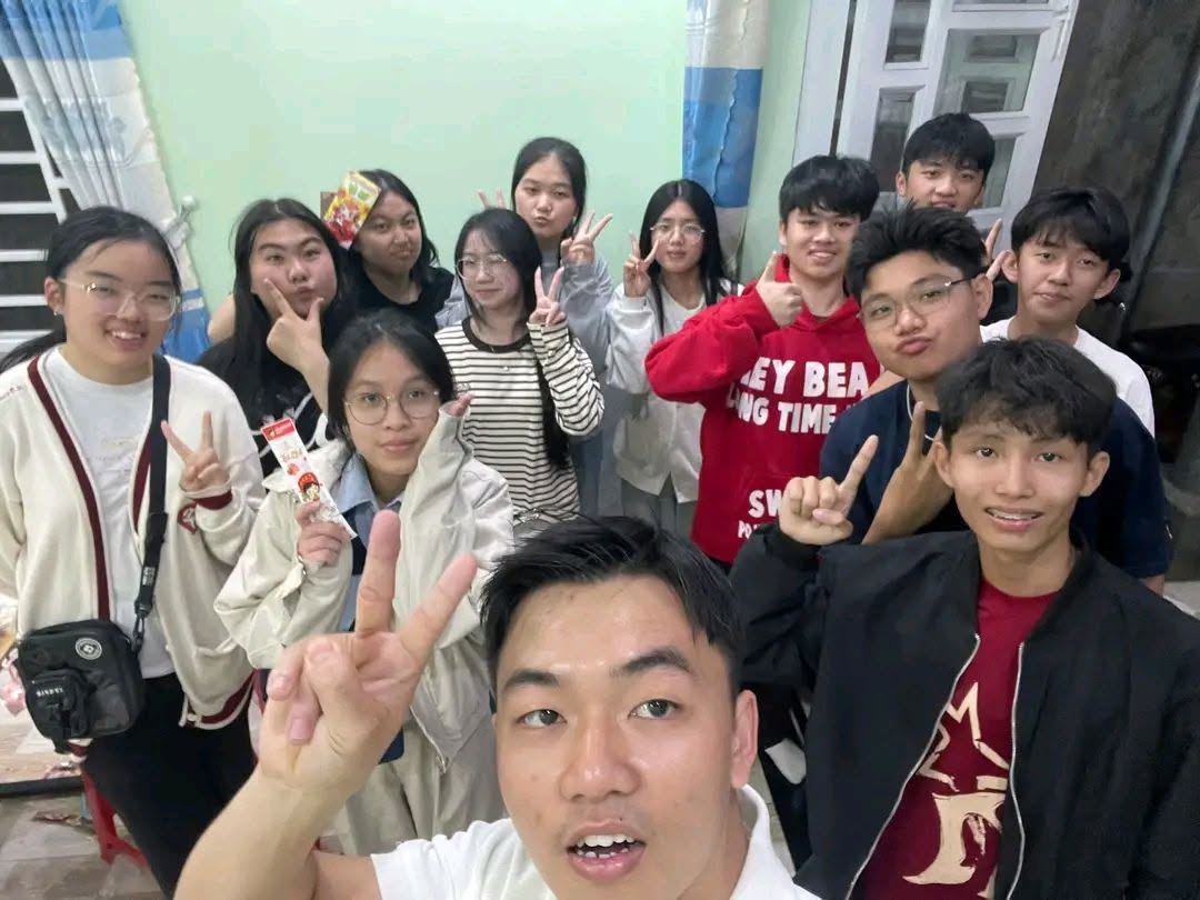 Học viên LongIELTS nhận kết quả IELTS